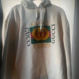 GUCCI Graphic Print V-Neck Sweatshirt